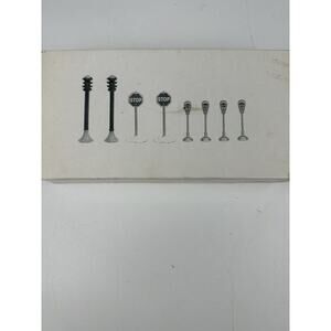 Dept 56 Heritage Collection Utilities Set Of 8 With Extra Street Clock #5512-3